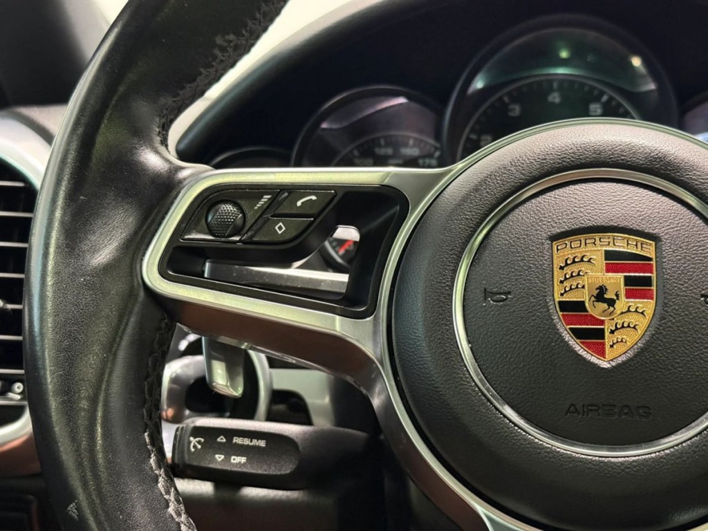 2017 Porsche Cayenne Image 15