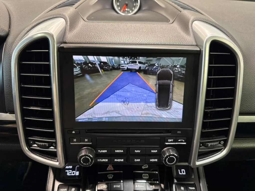 2017 Porsche Cayenne Image 19