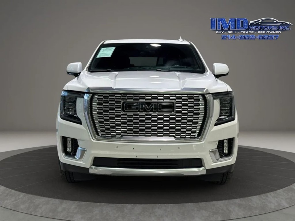 2021 GMC Yukon Image 3