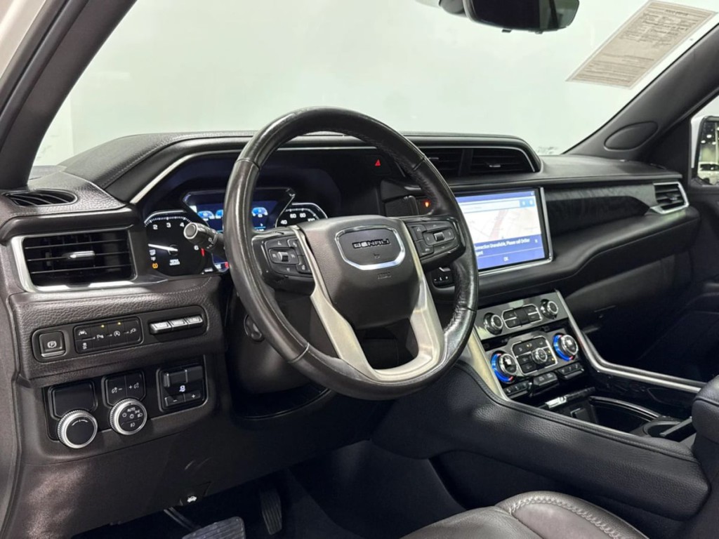2021 GMC Yukon Image 14