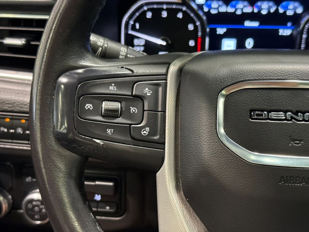 2021 GMC Yukon Image 16