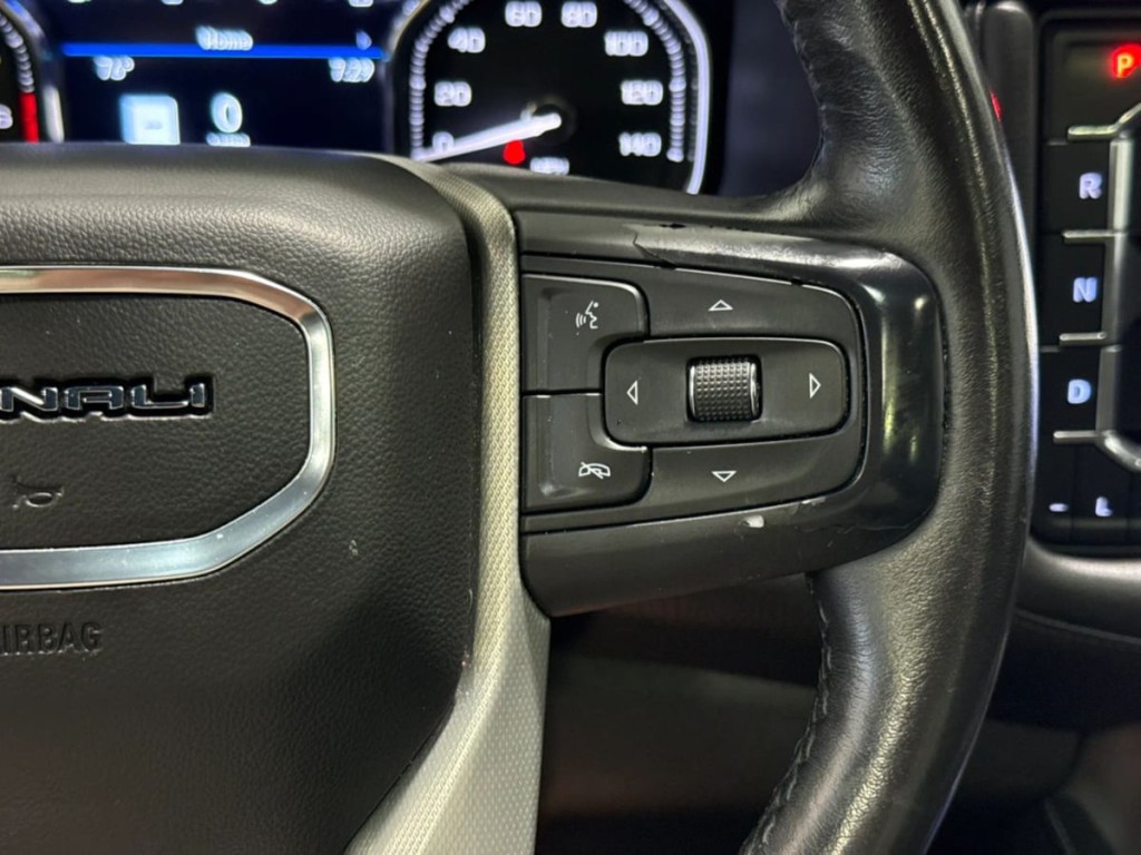 2021 GMC Yukon Image 17