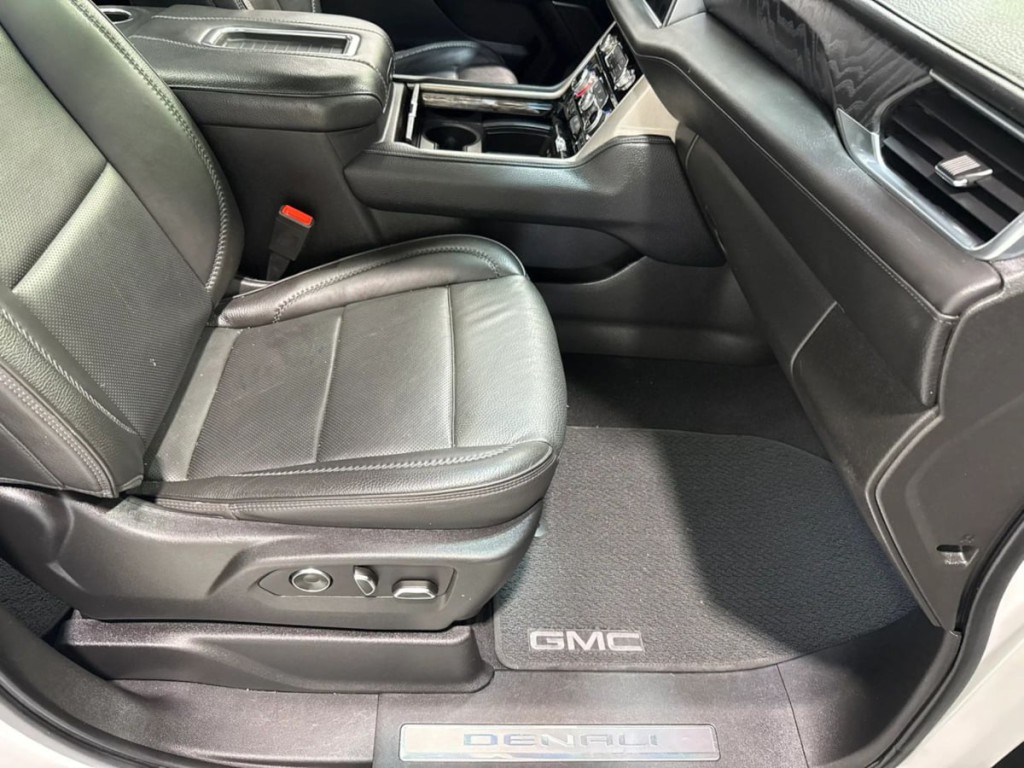 2021 GMC Yukon Image 27