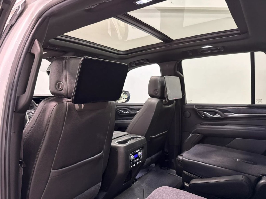 2021 GMC Yukon Image 33