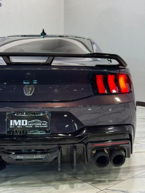 2025 Ford Mustang Image 8