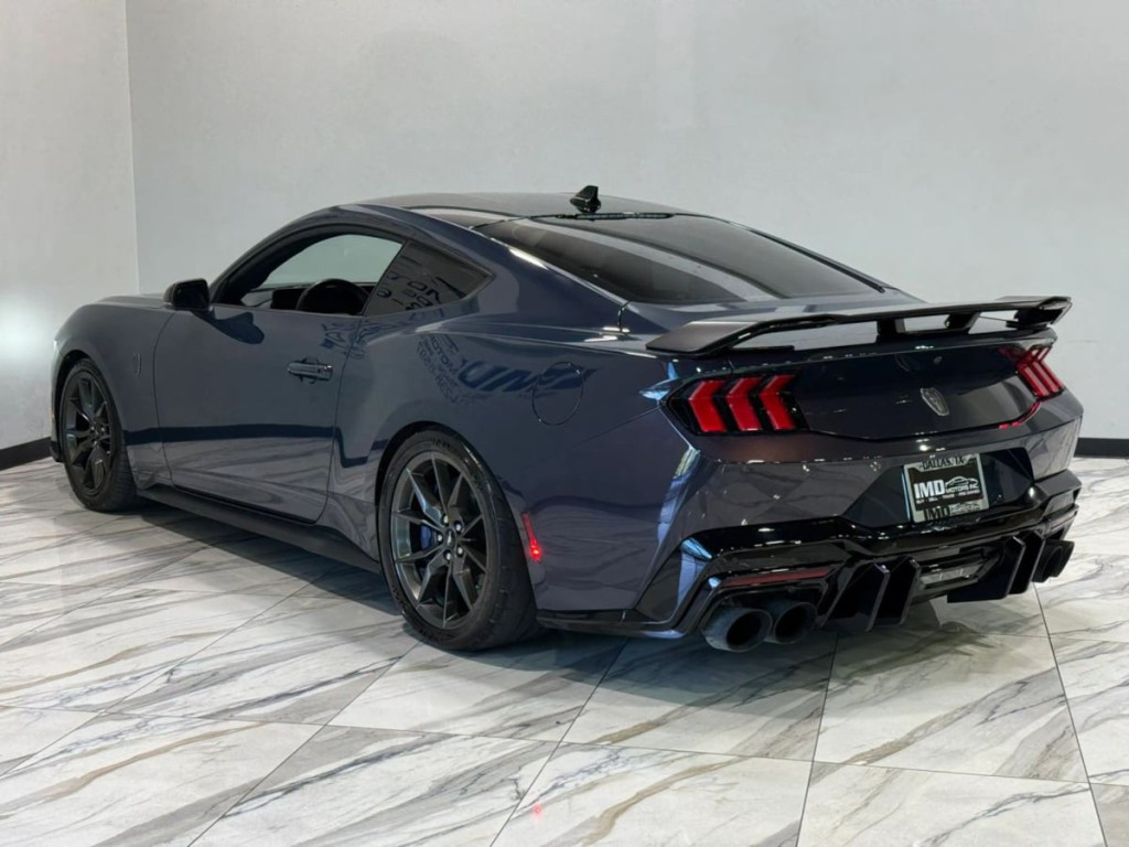 2025 Ford Mustang Image 9
