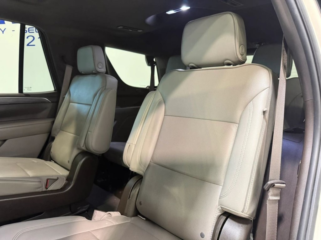 2021 GMC Yukon Image 24