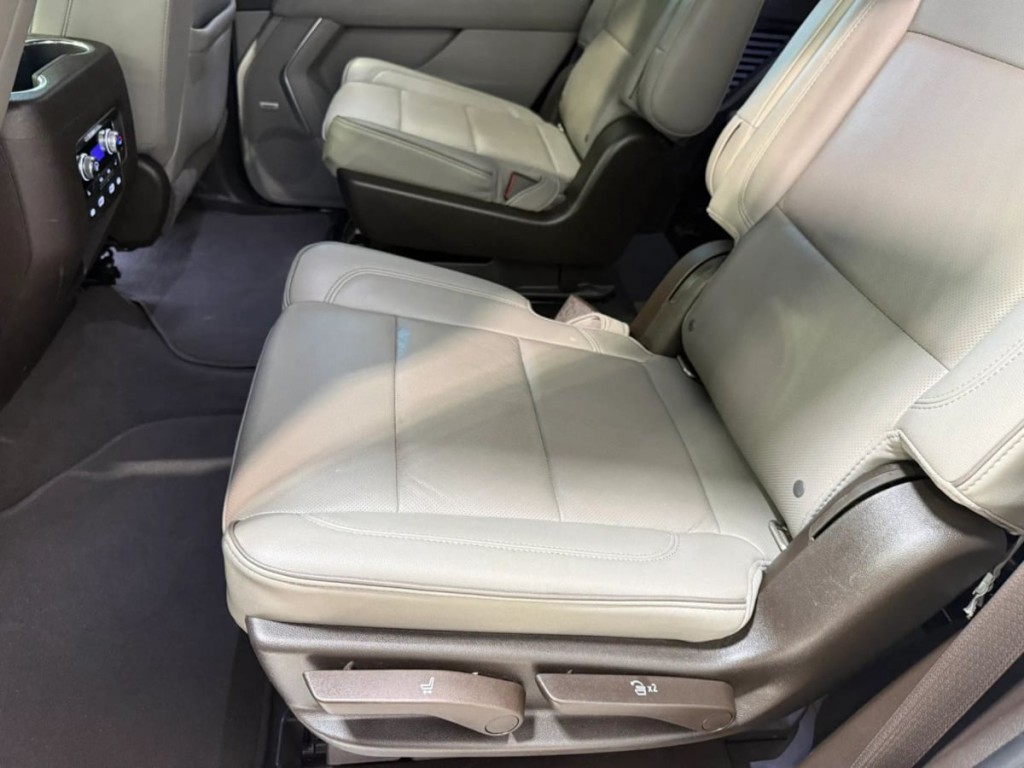 2021 GMC Yukon Image 25