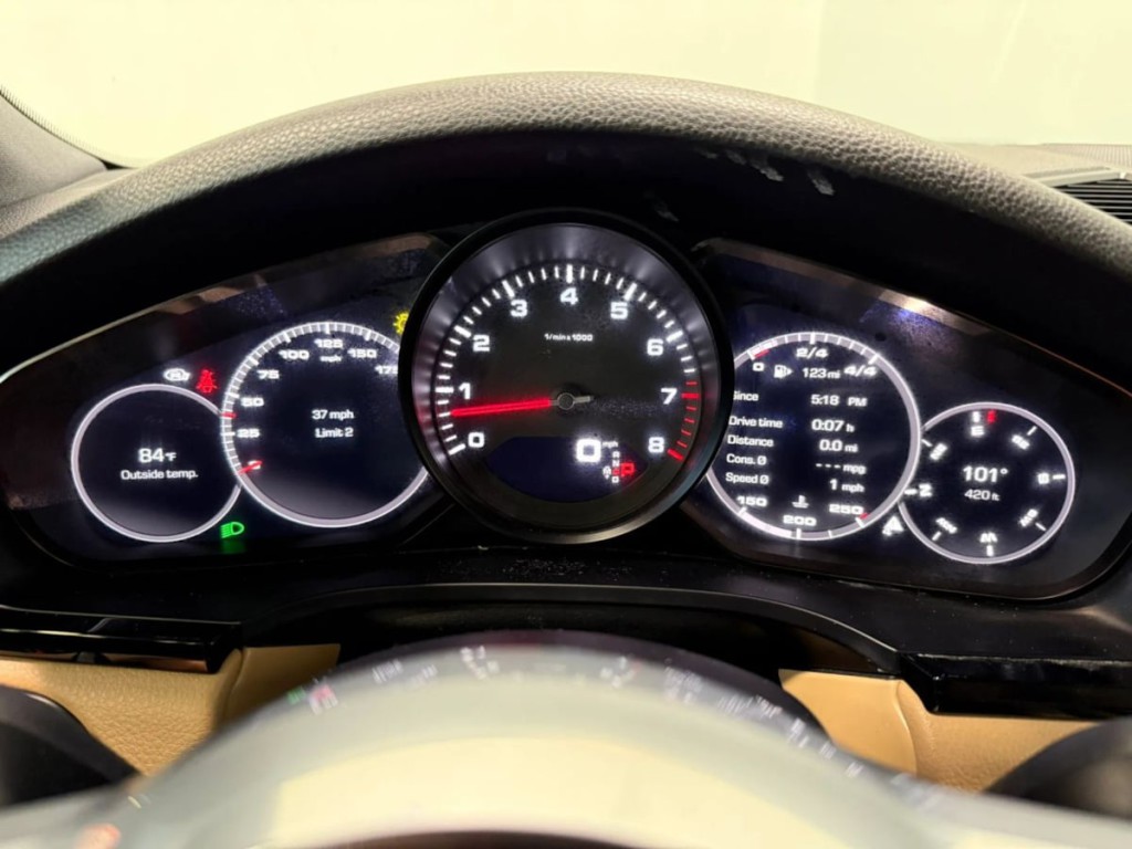 2019 Porsche Cayenne Image 18