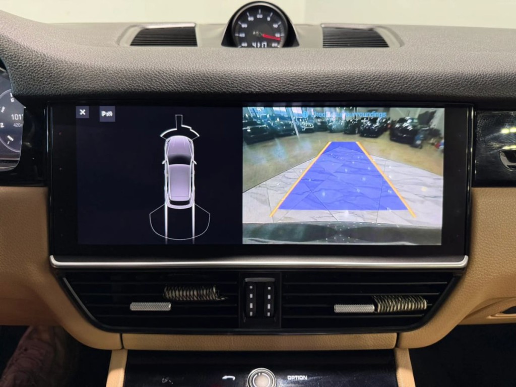 2019 Porsche Cayenne Image 21