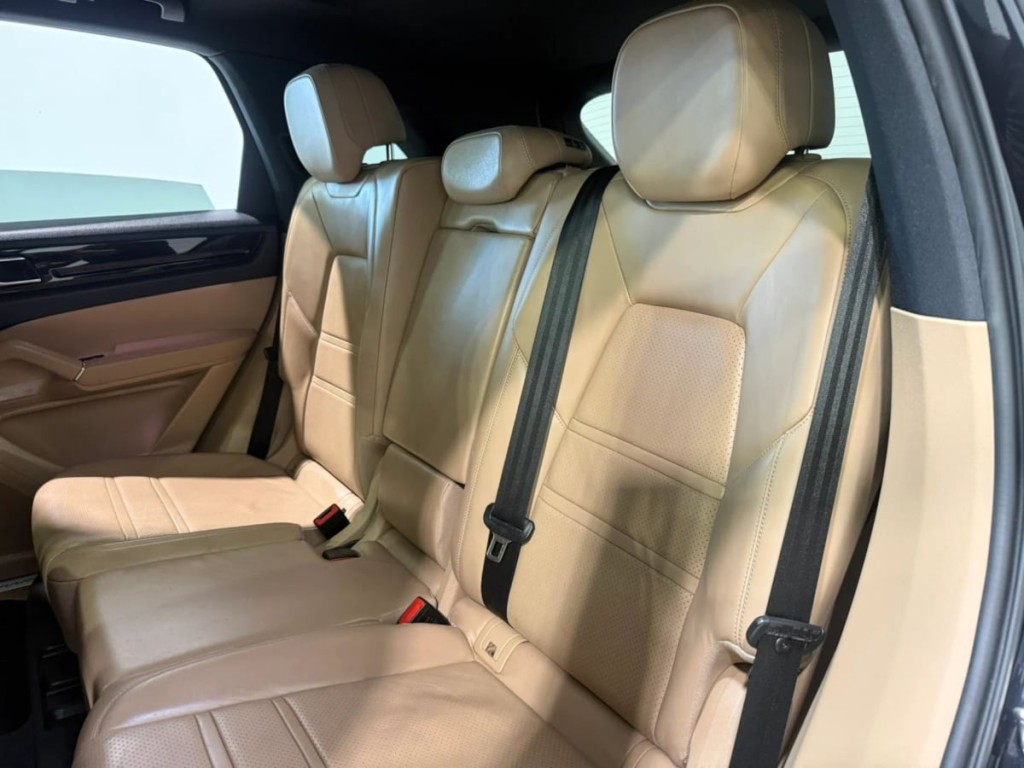 2019 Porsche Cayenne Image 26