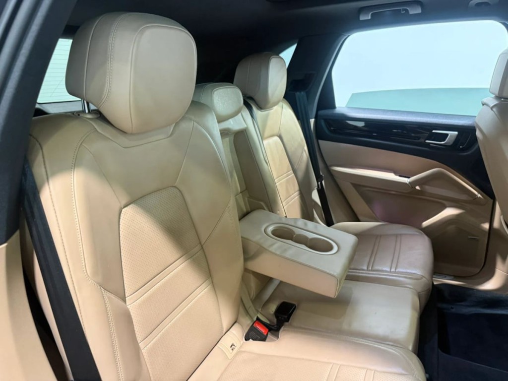 2019 Porsche Cayenne Image 31