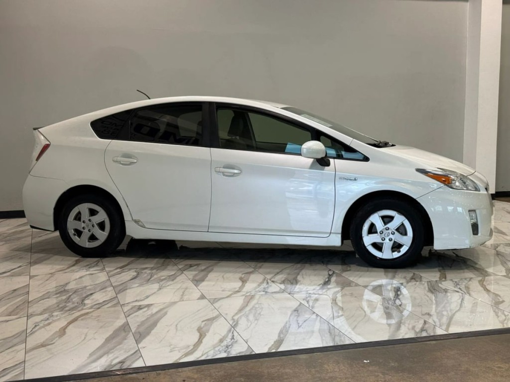 2010 Toyota Prius Image 5