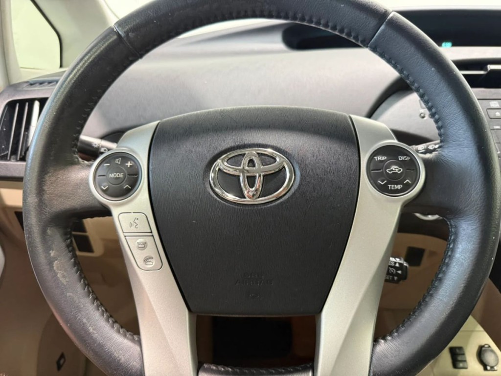2010 Toyota Prius Image 16