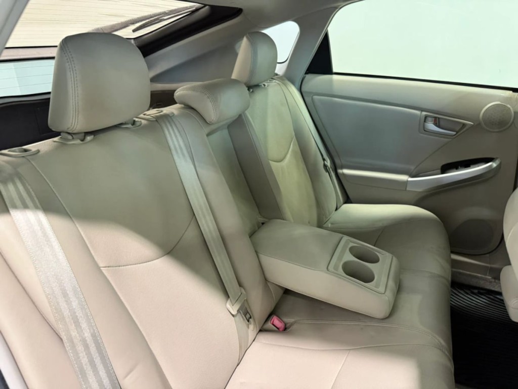 2010 Toyota Prius Image 27
