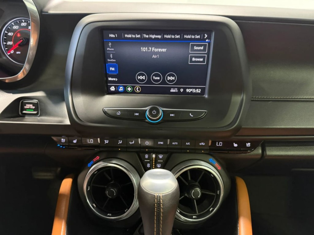 2020 Chevrolet Camaro Image 15