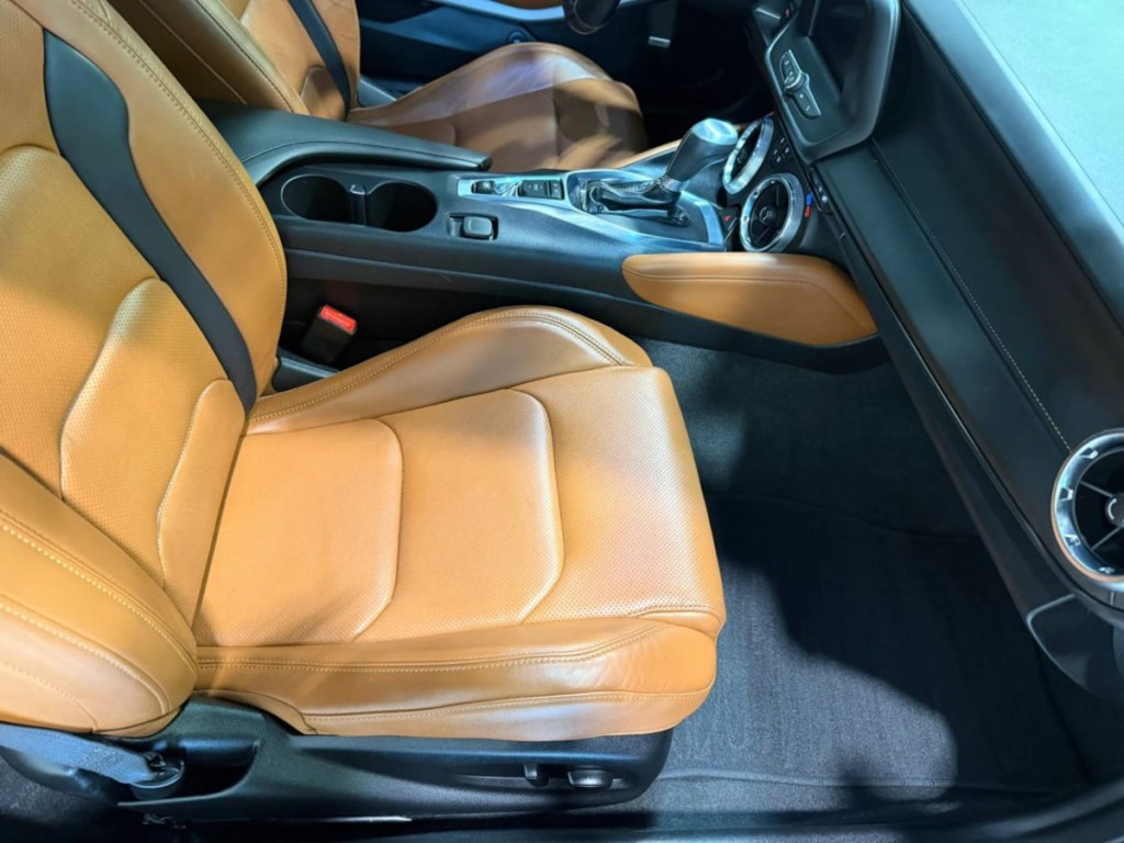 2020 Chevrolet Camaro Image 23
