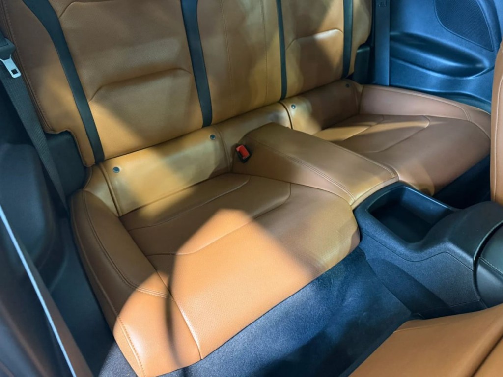 2020 Chevrolet Camaro Image 24