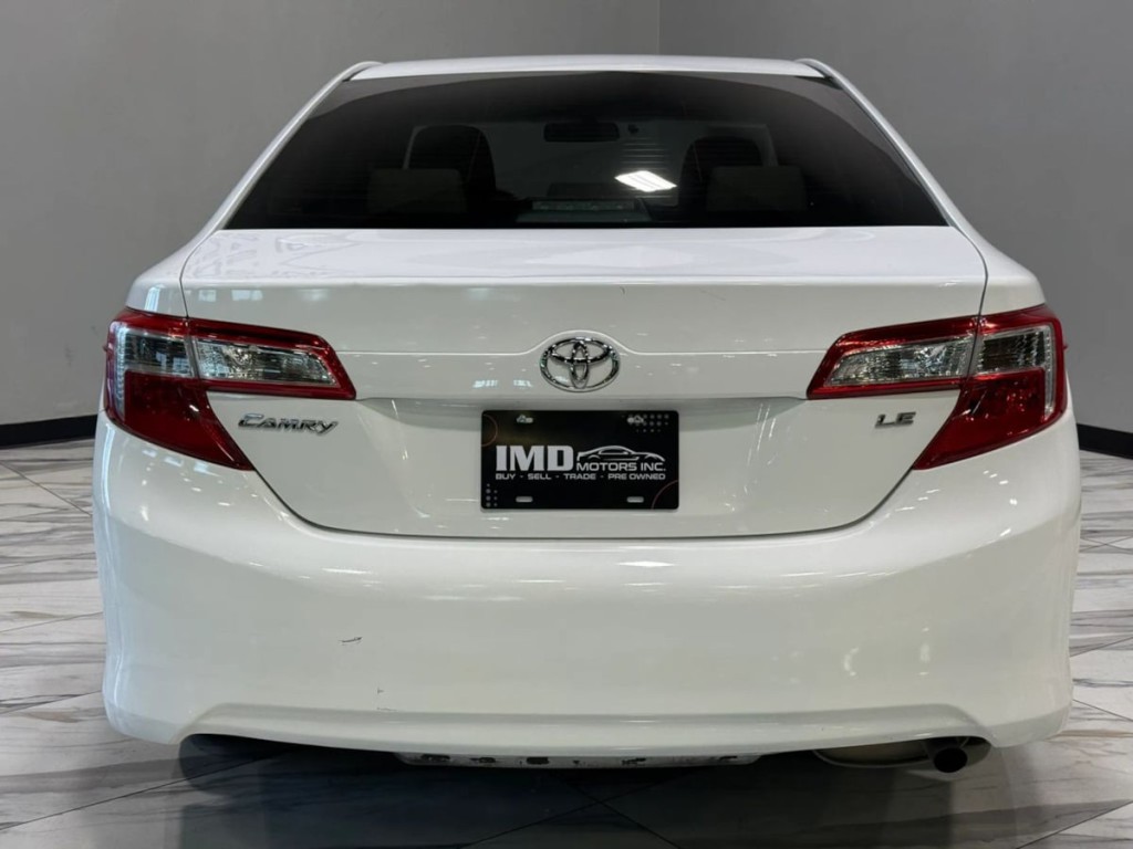 2013 Toyota Camry Image 7