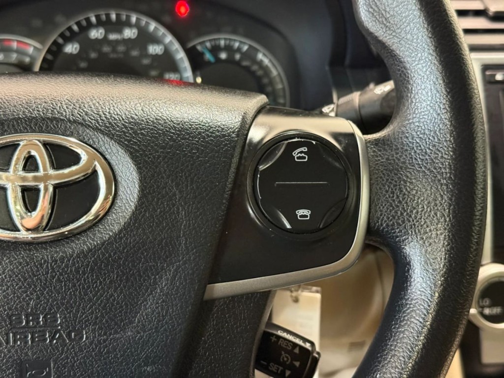 2013 Toyota Camry Image 15