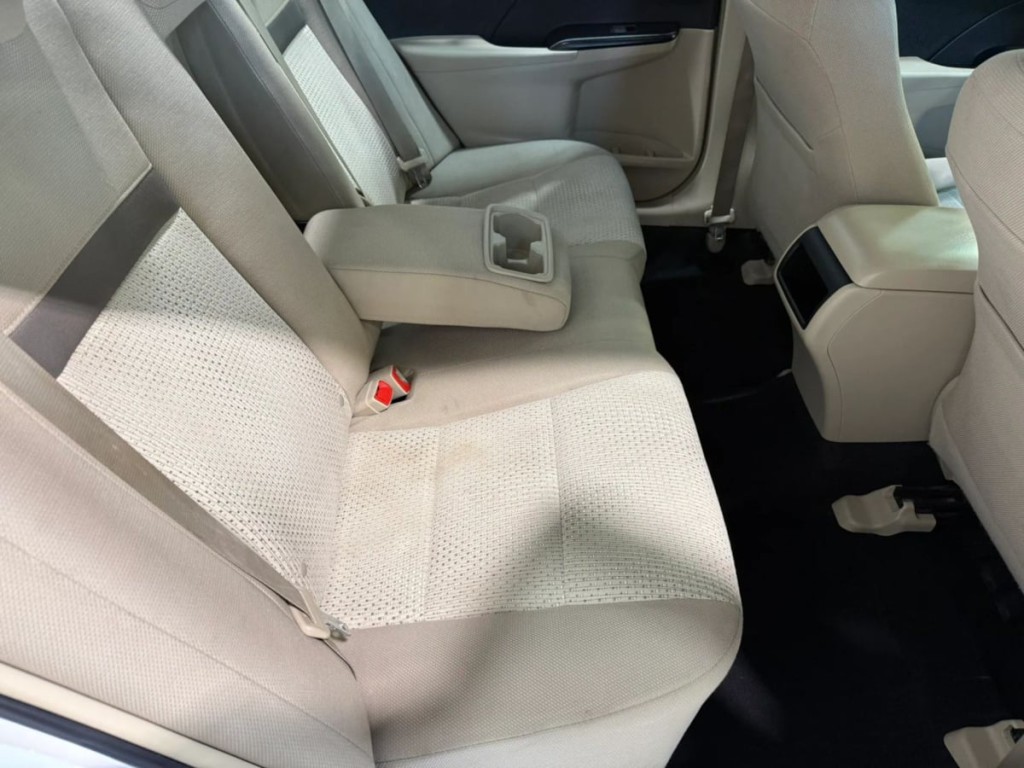2013 Toyota Camry Image 27