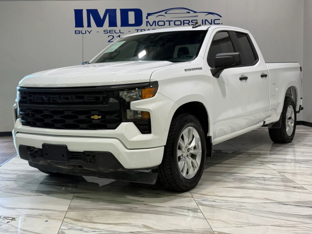 2023 Chevrolet Silverado 1500 Image 2
