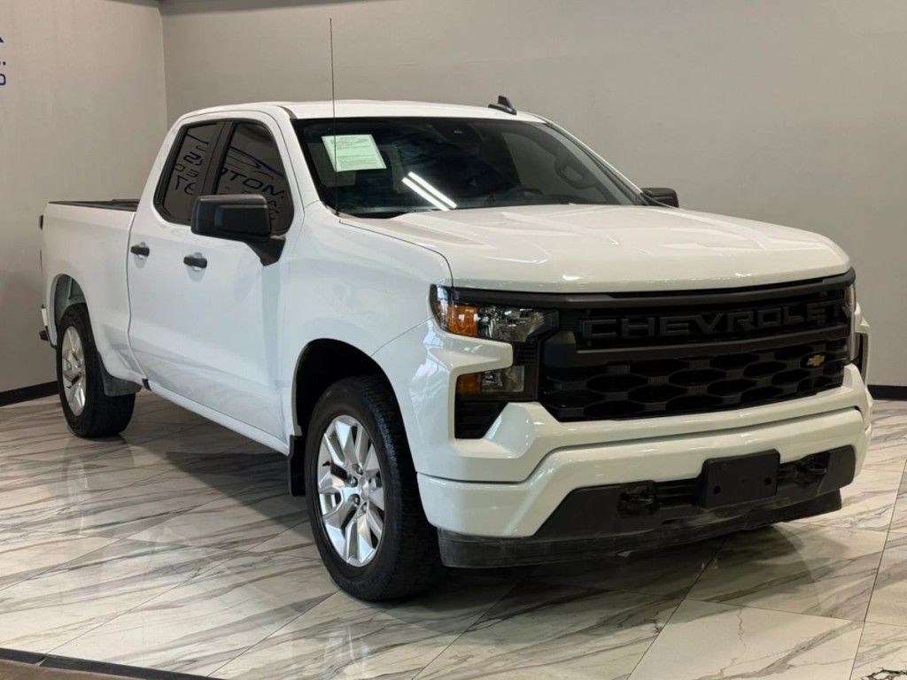 2023 Chevrolet Silverado 1500 Image 4