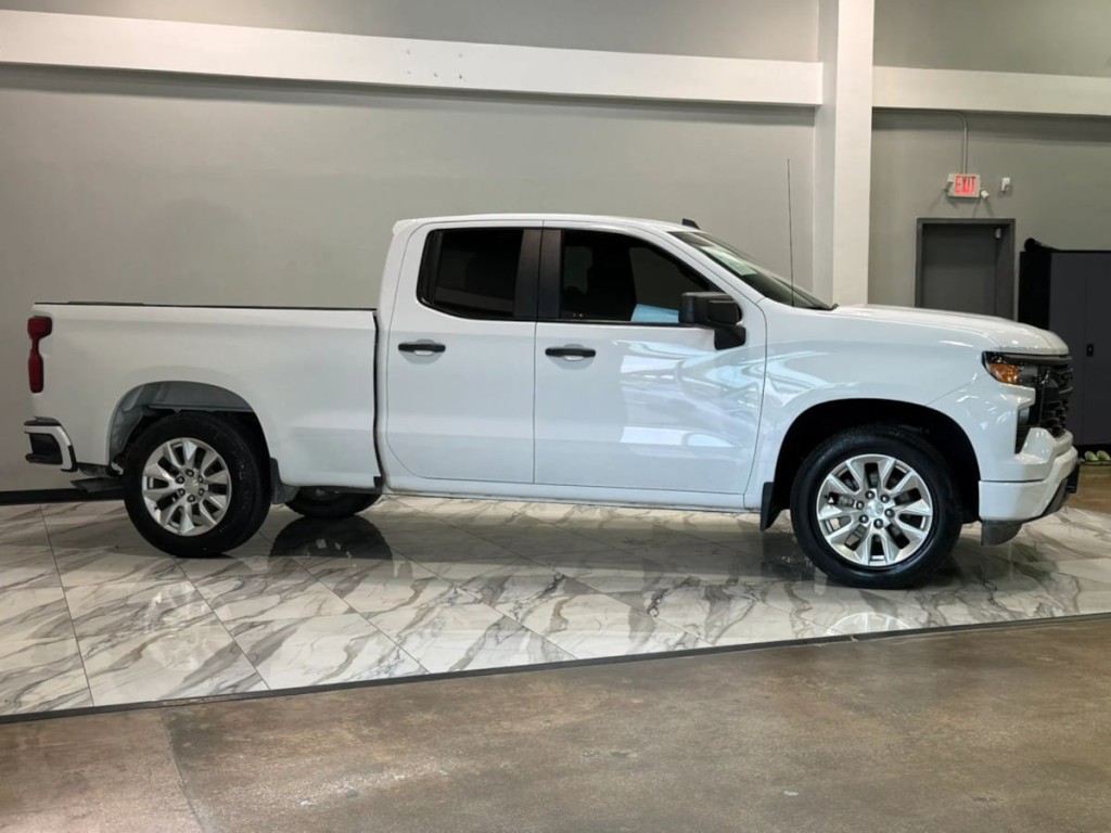 2023 Chevrolet Silverado 1500 Image 5