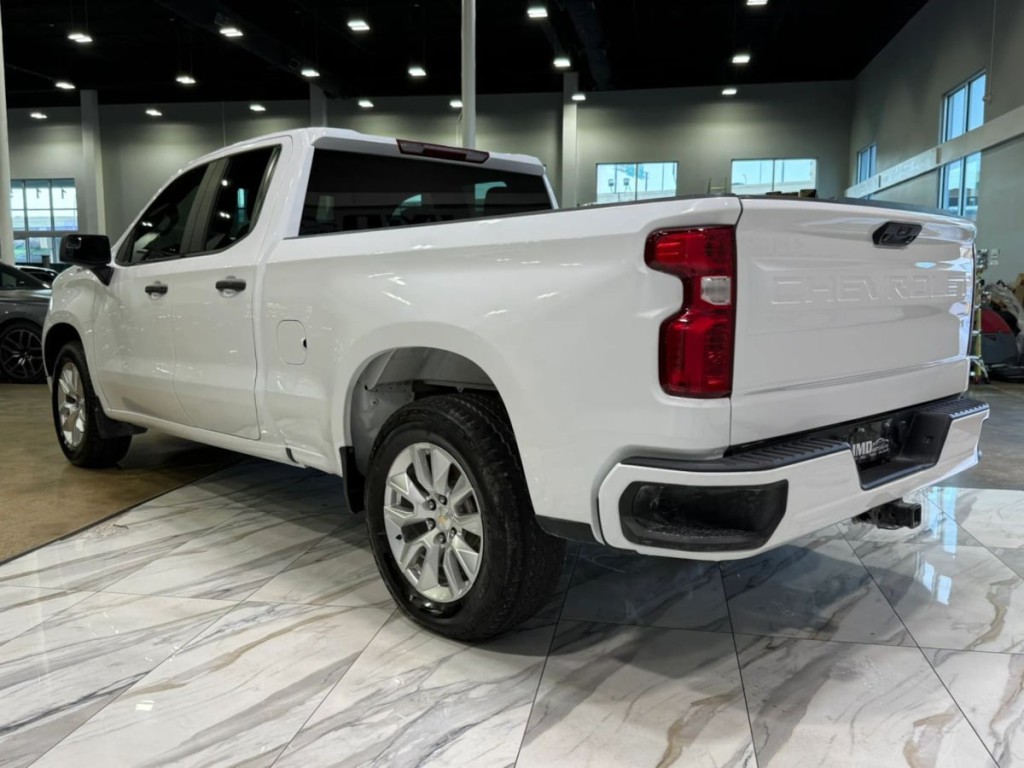 2023 Chevrolet Silverado 1500 Image 8