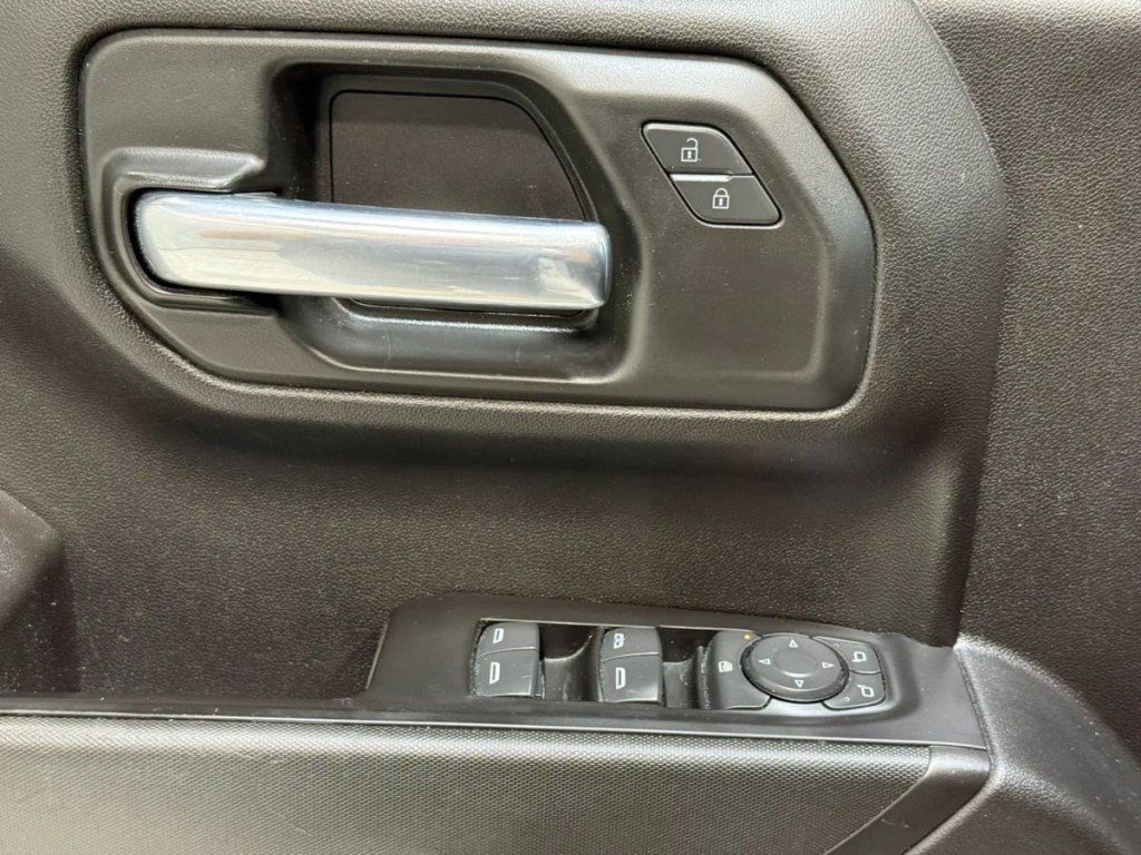 2023 Chevrolet Silverado 1500 Image 11