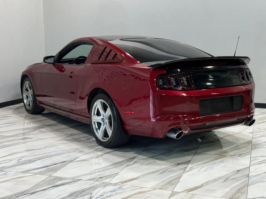 2014 Ford Mustang Image 8