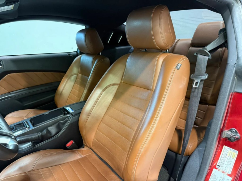2014 Ford Mustang Image 20