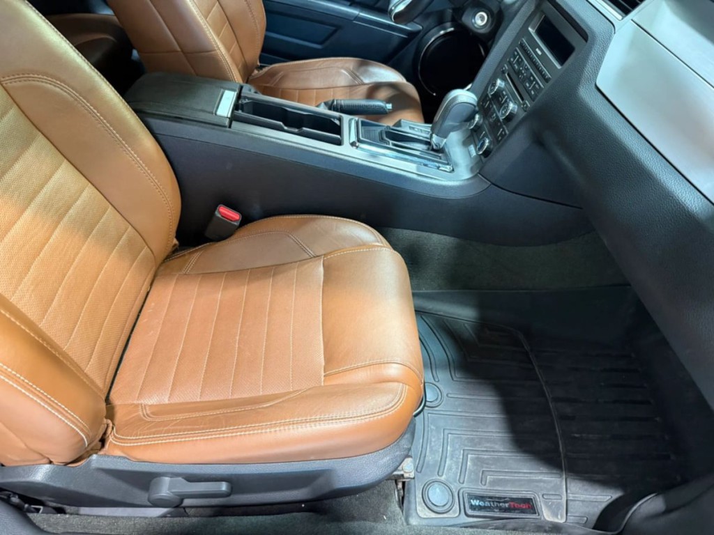 2014 Ford Mustang Image 26