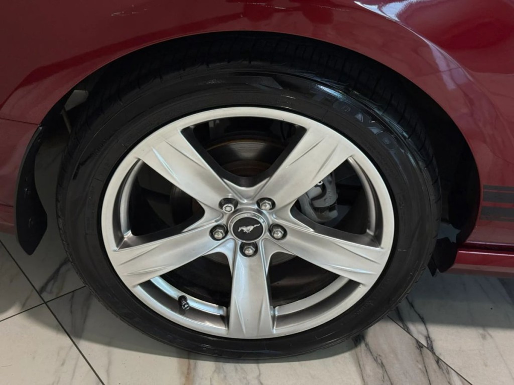 2014 Ford Mustang Image 30