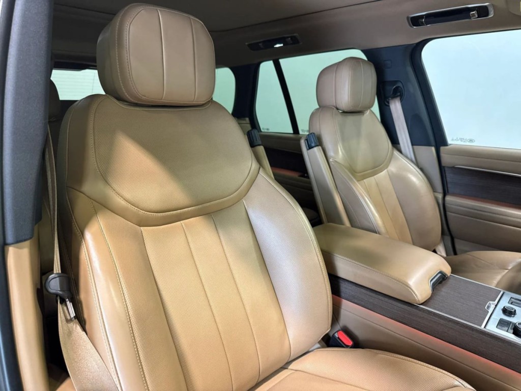 2023 Land Rover Range Rover Image 26