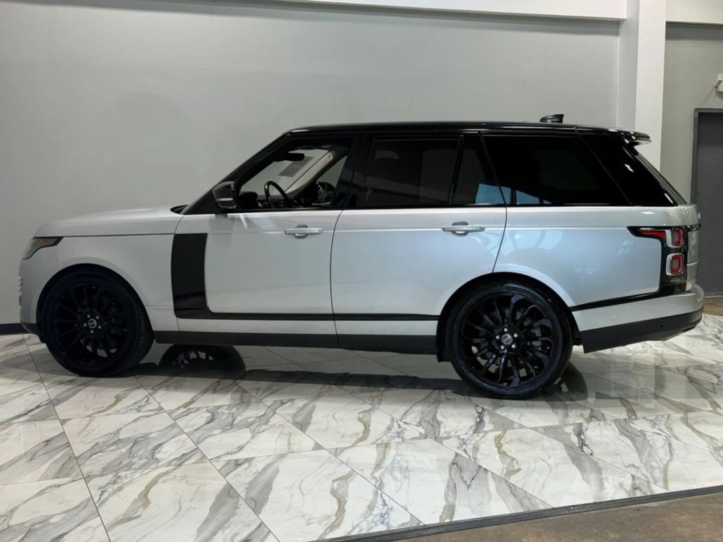 2020 Land Rover Range Rover Image 9