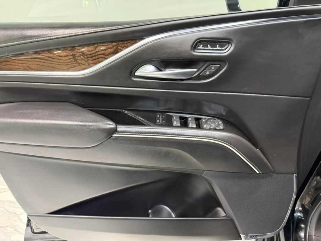 2021 Cadillac Escalade Image 12