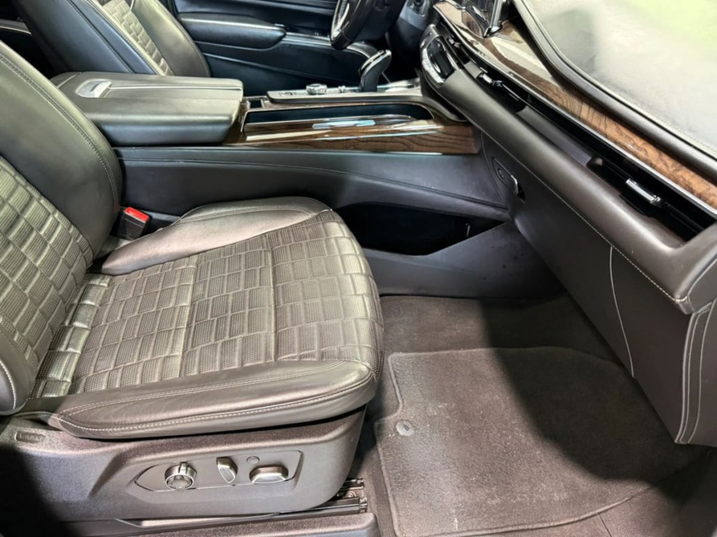 2021 Cadillac Escalade Image 34