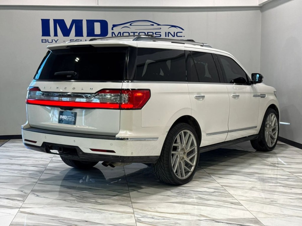 2018 Lincoln Navigator Image 6