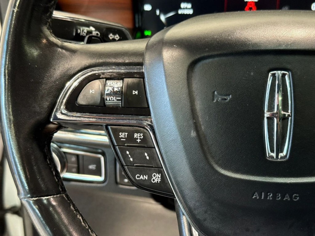 2018 Lincoln Navigator Image 16