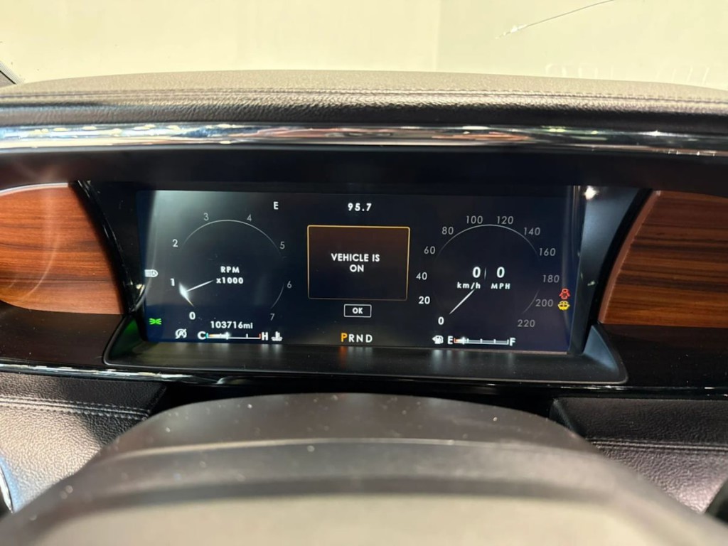 2018 Lincoln Navigator Image 18