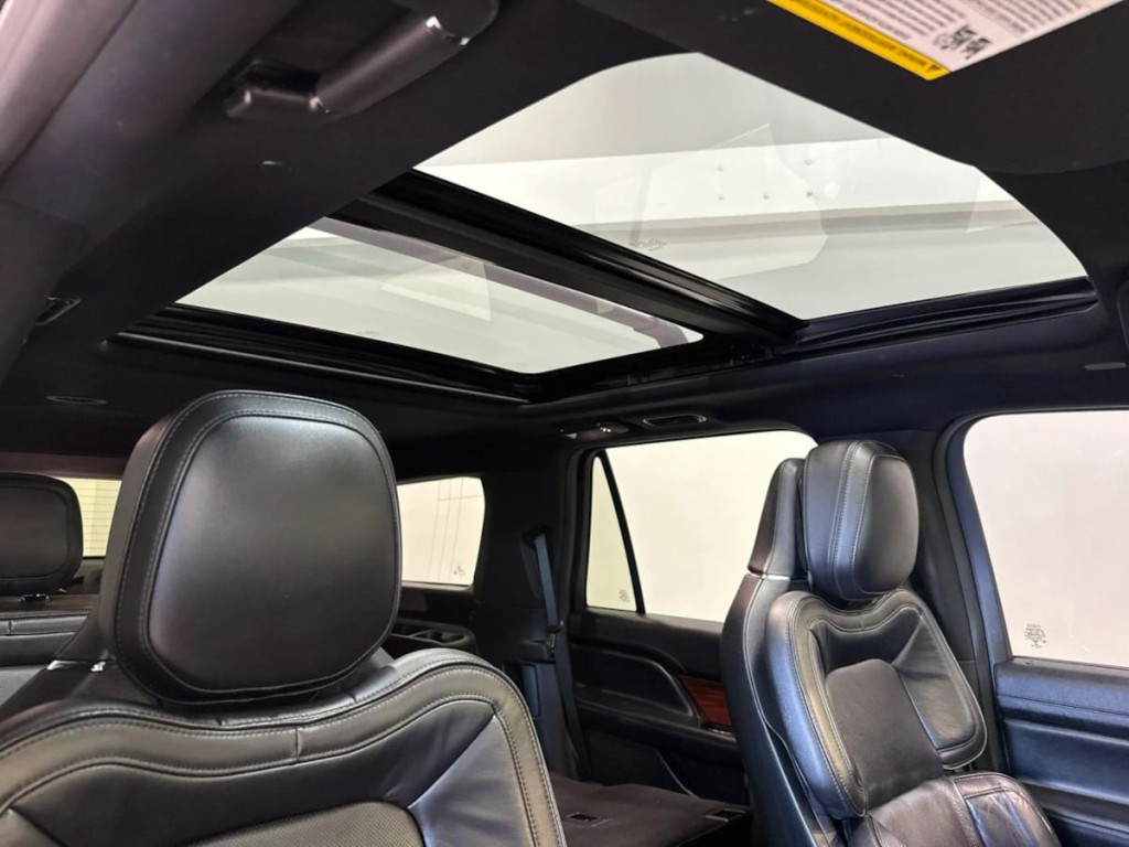 2018 Lincoln Navigator Image 29