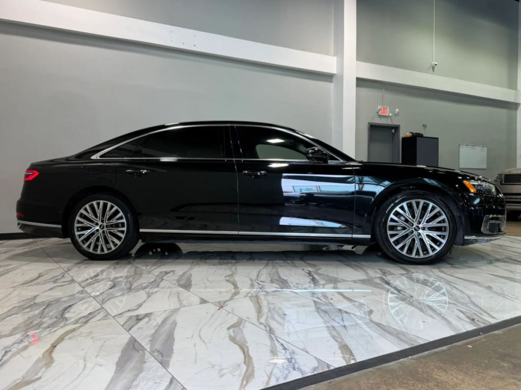 2021 Audi A8 Image 5