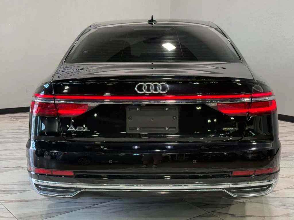 2021 Audi A8 Image 7