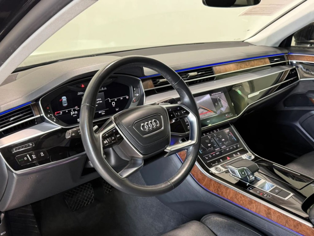 2021 Audi A8 Image 13