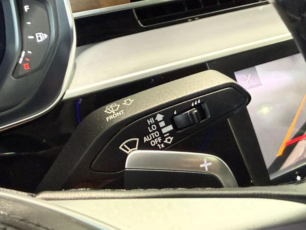2021 Audi A8 Image 17