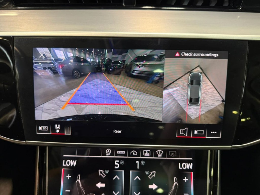 2021 Audi A8 Image 22