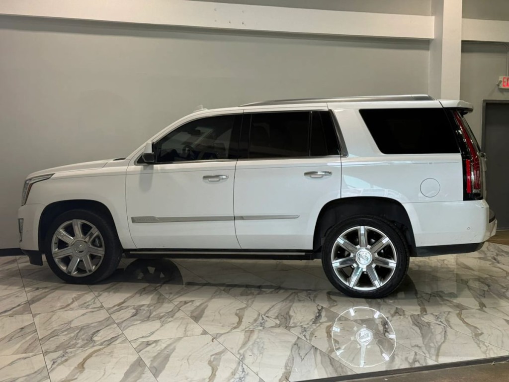 2018 Cadillac Escalade Image 8