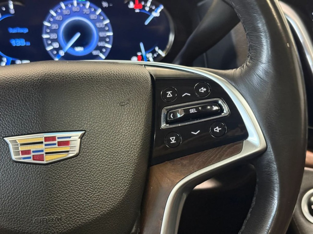 2018 Cadillac Escalade Image 17