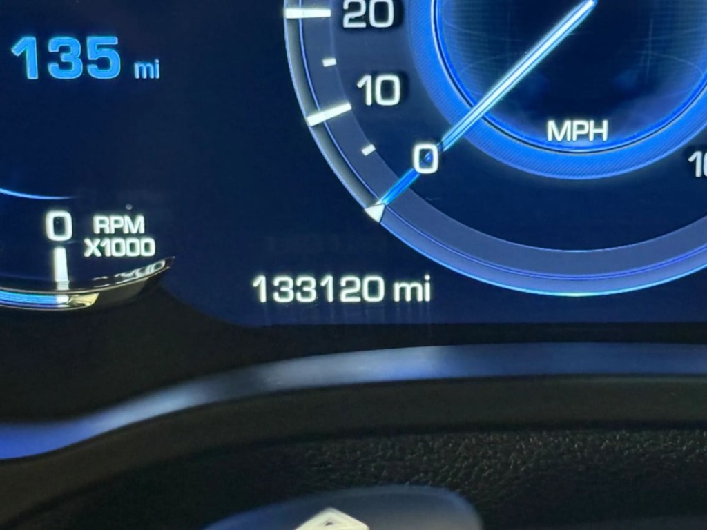 2018 Cadillac Escalade Image 19